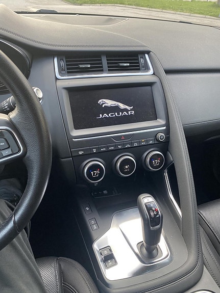 Jaguar E-PACE 15 of 15