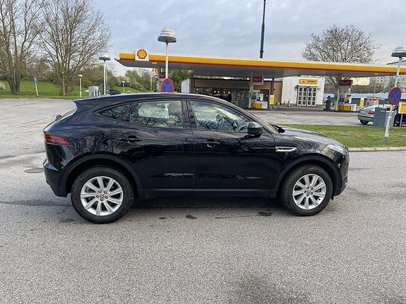 Jaguar E-PACE 6 of 15