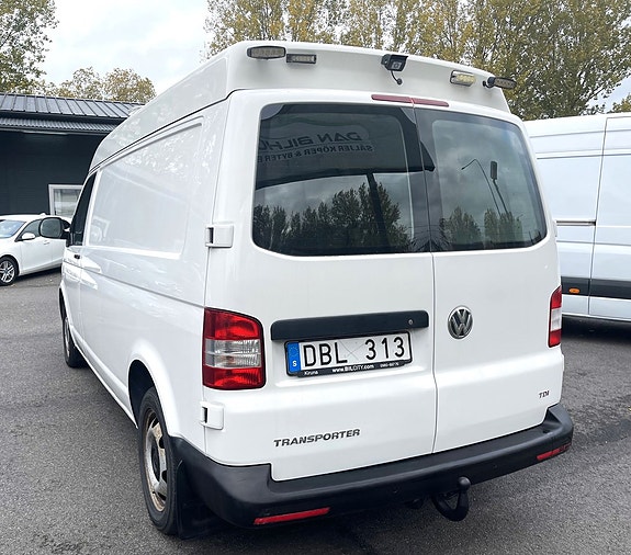 Volkswagen Transporter 9 of 23
