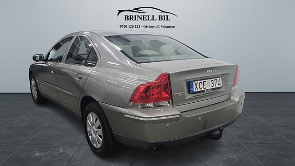 Volvo S60 5 of 6