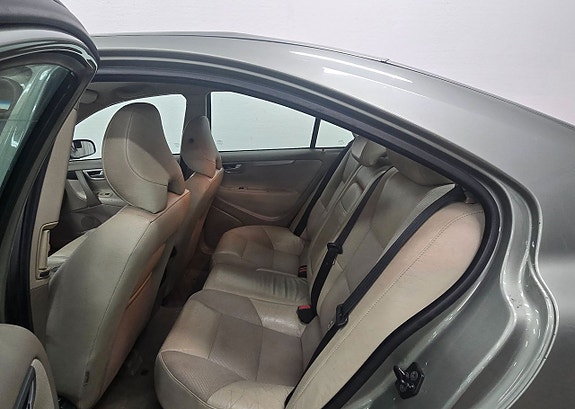 Volvo S60 6 of 6