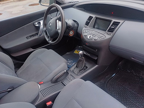 Nissan Primera 7 of 22