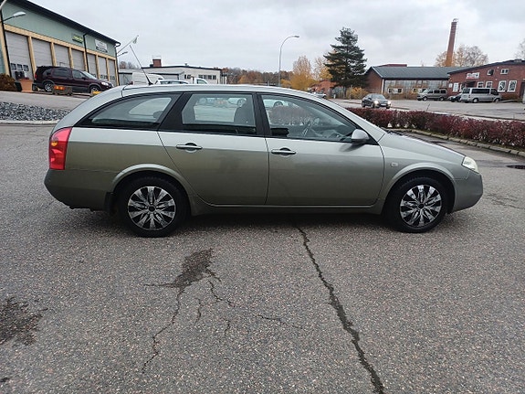 Nissan Primera 8 of 22