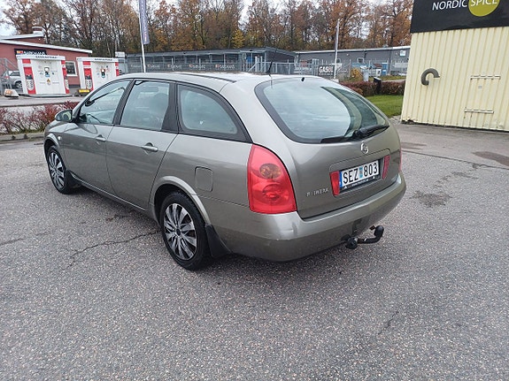 Nissan Primera 4 of 5