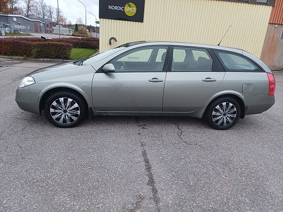 Nissan Primera 9 of 22