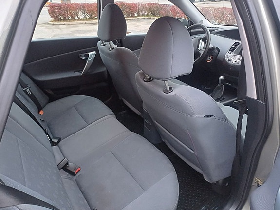 Nissan Primera 14 of 22