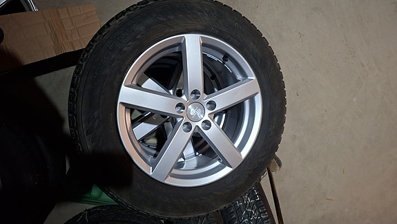 Product image 1 of 8
