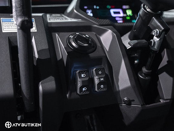 CFMOTO UFORCE  PRO CABIN -SE SPEC 12 of 25