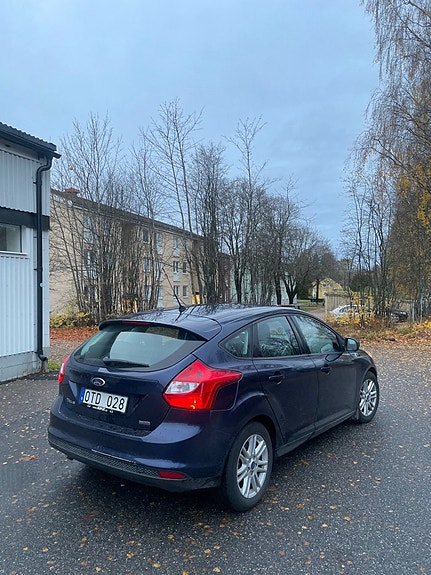 Ford Focus 3 of 5