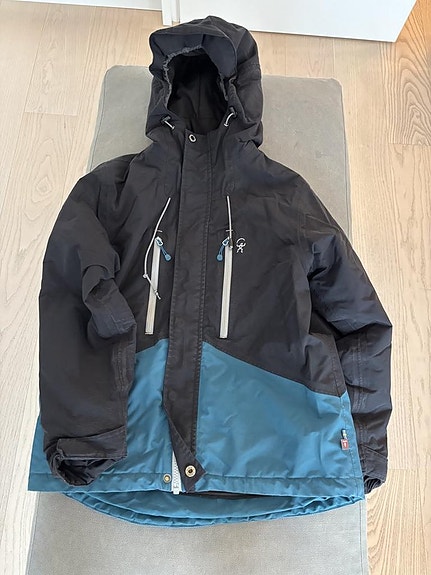 Product image 1 of 2