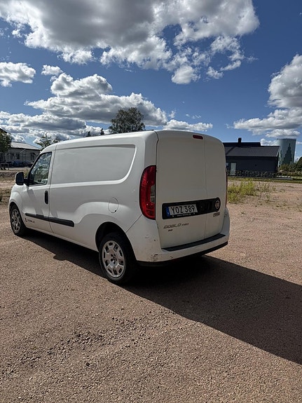 Fiat Doblo 4 of 6
