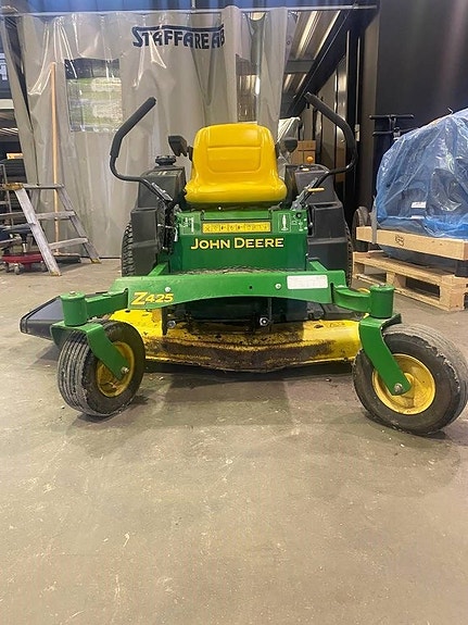 John Deere Z 425