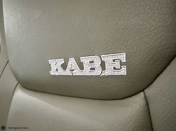 Kabe Imperial Travel Master Intergrated 910 QB Cinderella 20 of 23