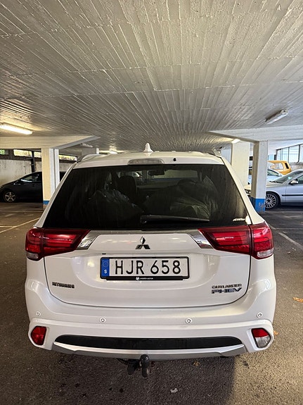 Mitsubishi Outlander 4 of 5