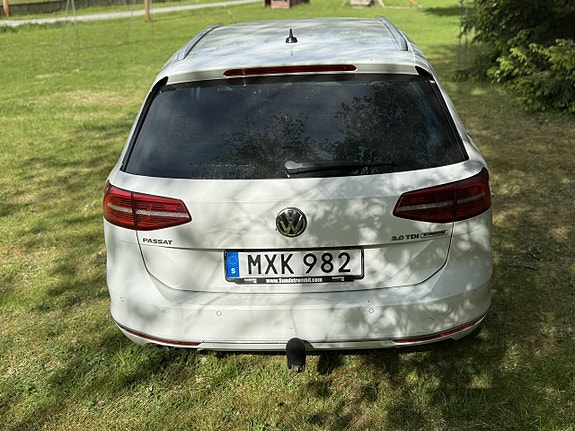 Volkswagen Passat 5 of 5