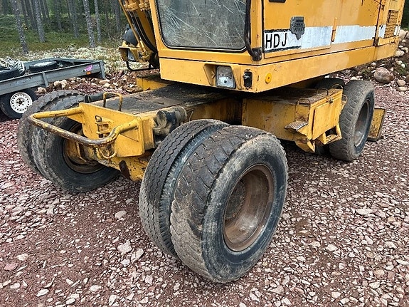 Liebherr 902 14 of 19