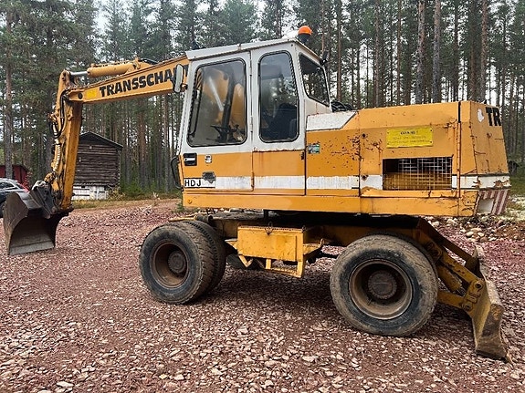 Liebherr 902 12 of 19