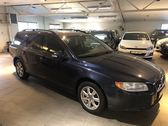 Volvo V70 5 of 17