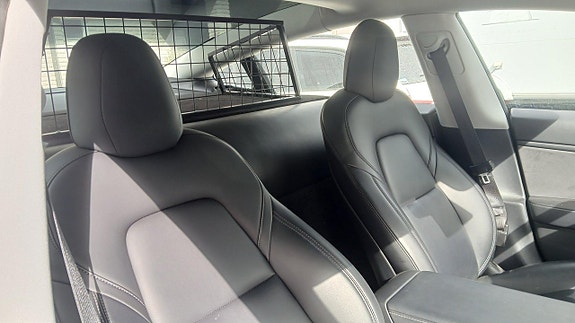Tesla Model 3 5 of 9