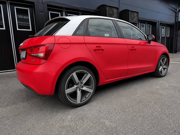 Audi A1 4 of 5