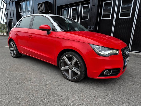 Audi A1 2 of 5