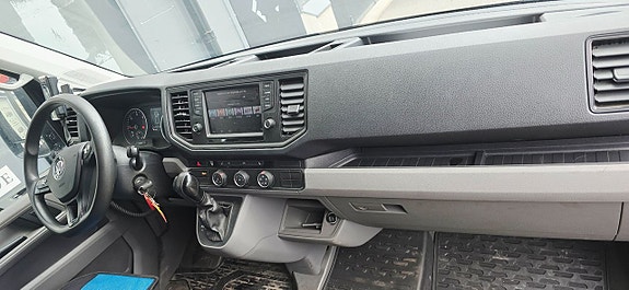 Volkswagen Crafter 12 of 12