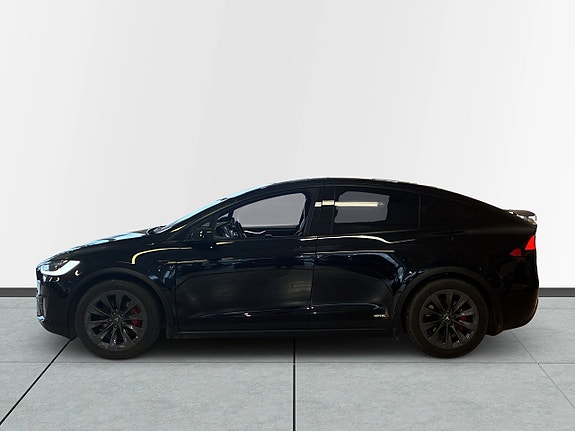 Tesla Model X 4 of 5
