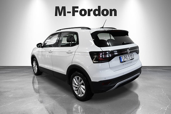 Volkswagen T-Cross 3 of 19