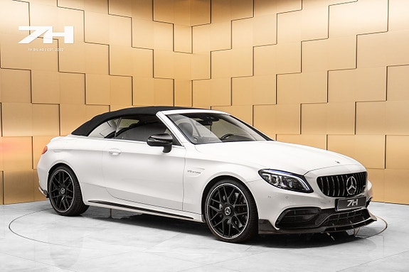 Mercedes-Benz C63 8 of 30