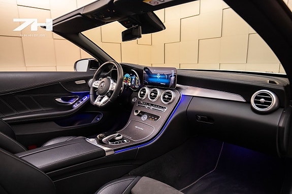 Mercedes-Benz C63 18 of 30