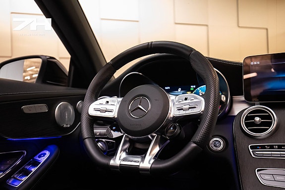 Mercedes-Benz C63 13 of 30