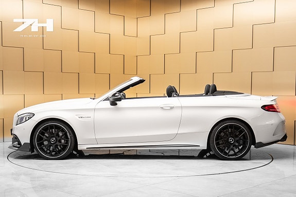 Mercedes-Benz C63 2 of 30