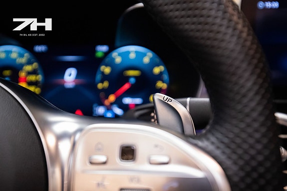 Mercedes-Benz C63 14 of 30