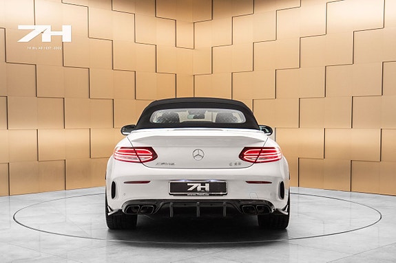 Mercedes-Benz C63 5 of 30