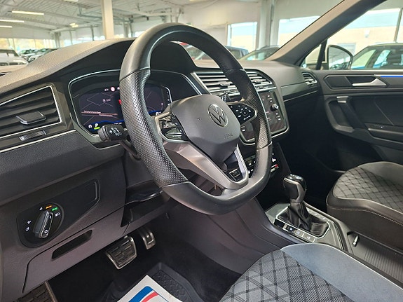 Volkswagen Tiguan 15 of 21