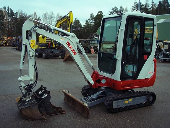 Takeuchi TB 216