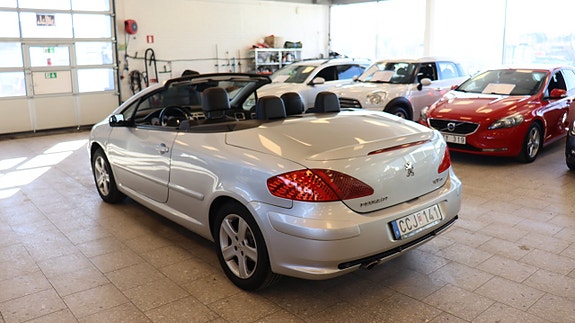 Peugeot 307 CC 4 of 5