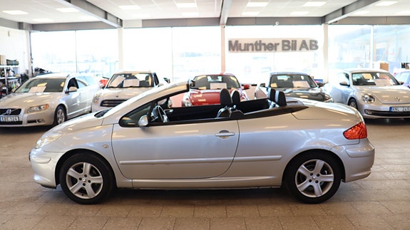 Peugeot 307 CC 3 of 5