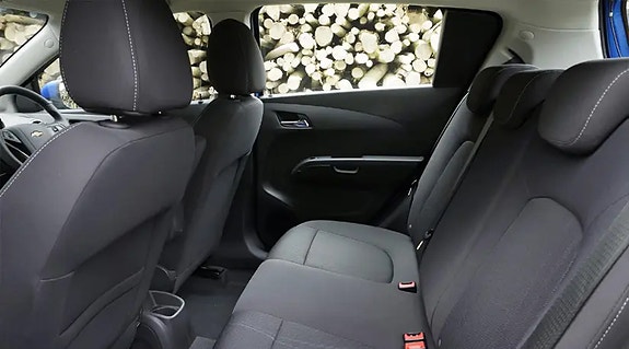 Chevrolet Aveo 3 of 4