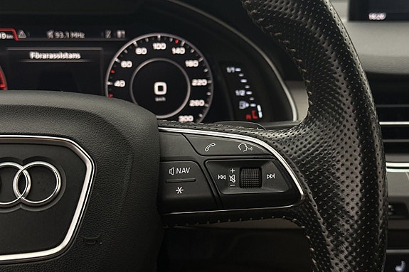 Audi Q7 16 of 30