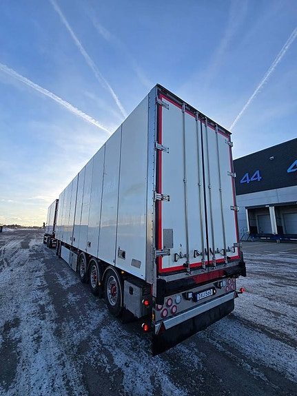 Närko skåpsläp, öppningsbar sida