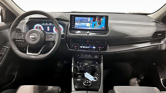 Nissan X-Trail 4 of 17