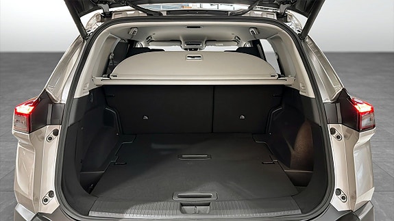 Nissan X-Trail 10 of 17