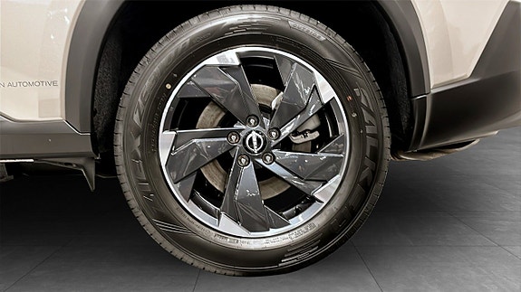 Nissan X-Trail 9 of 17