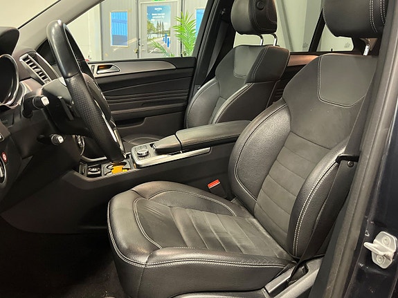 Mercedes-Benz ML250 18 of 20