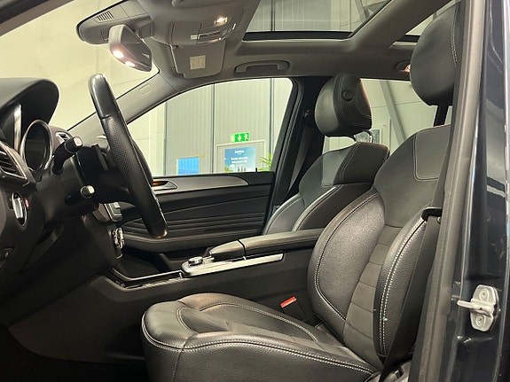 Mercedes-Benz ML250 16 of 20