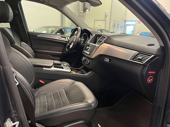 Mercedes-Benz ML250 8 of 20