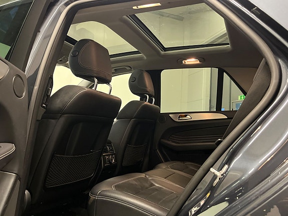 Mercedes-Benz ML250 13 of 20