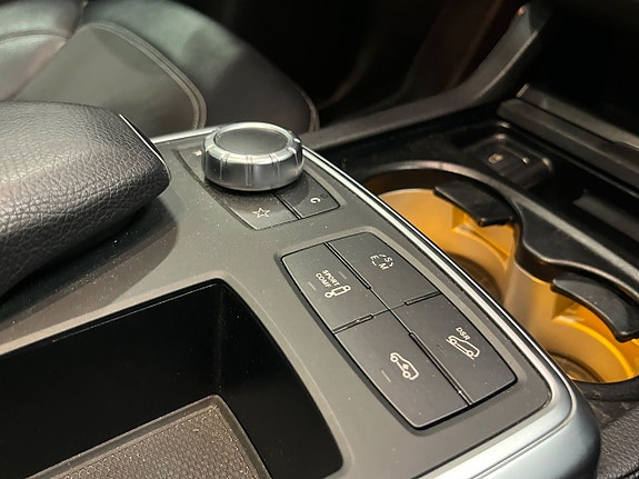 Mercedes-Benz ML250 9 of 20