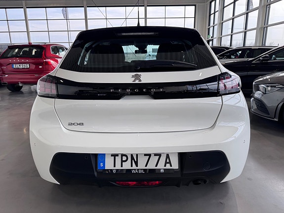 Peugeot 208 4 of 5
